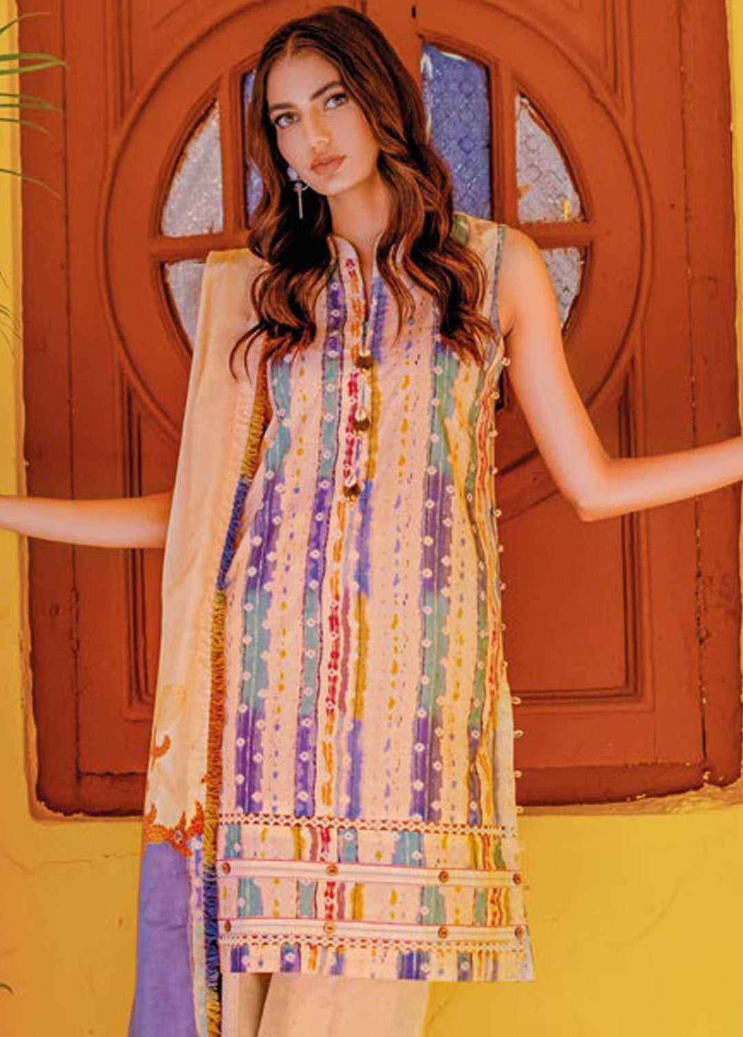 Essential By Gul Ahmed Printed Lawn Suits Unstitched 3 Piece GA24E CL-42076 - Summer Collection