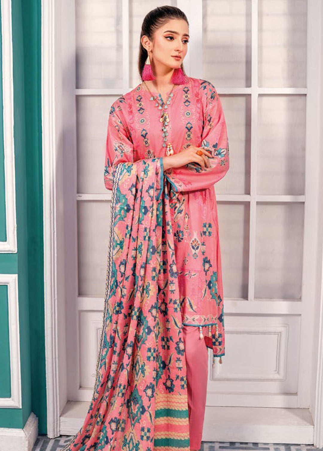 Essential By Gul Ahmed Printed Lawn Suits Unstitched 3 Piece GA24E CL-42124 - Summer Collection