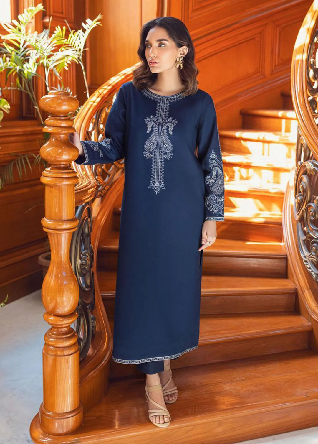 Essential Cambric By Asim Jofa Embroidered Cambric Kurti Unstitched AJ23E AJP-06 - Summer Collection
