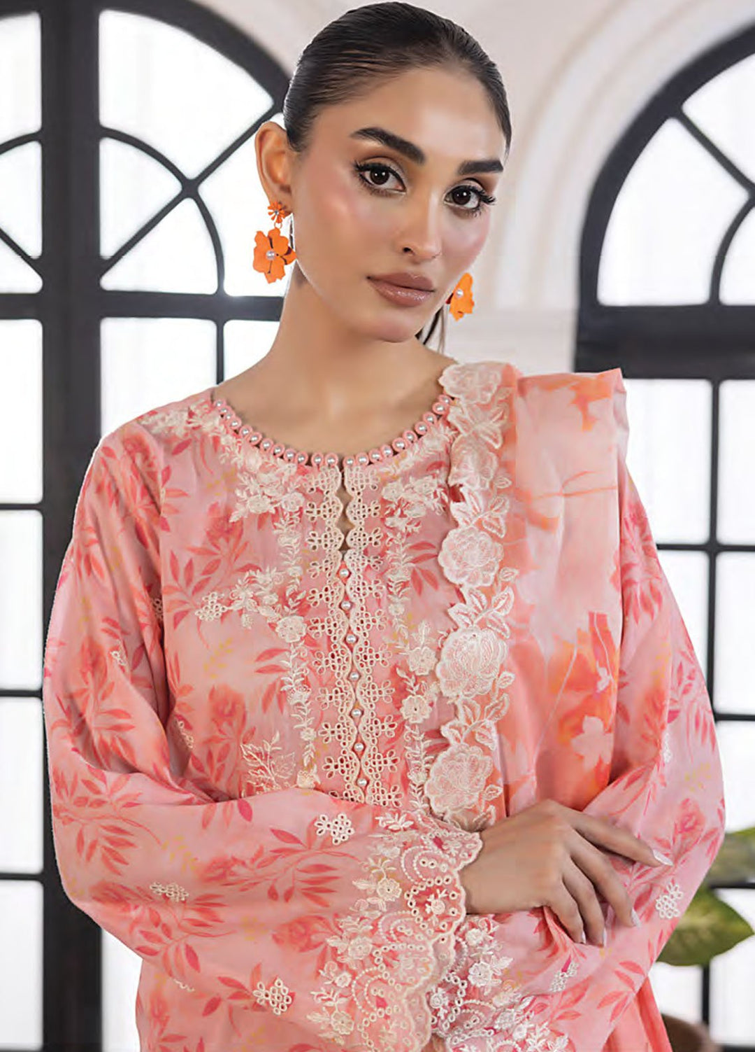 Essentials by Lakhany Embroidered Lawn Suits Unstitched 3 Piece LSM25EEL LG-RL-0209 - Summer Collection