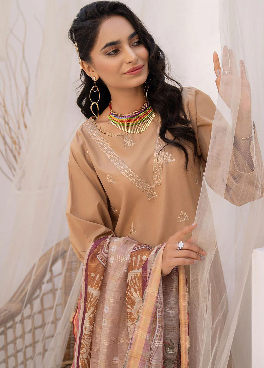 Etsy By Safwa Embroidered Lawn Suits Unstitched 3 Piece SW23E SEC-68 - Summer Collection