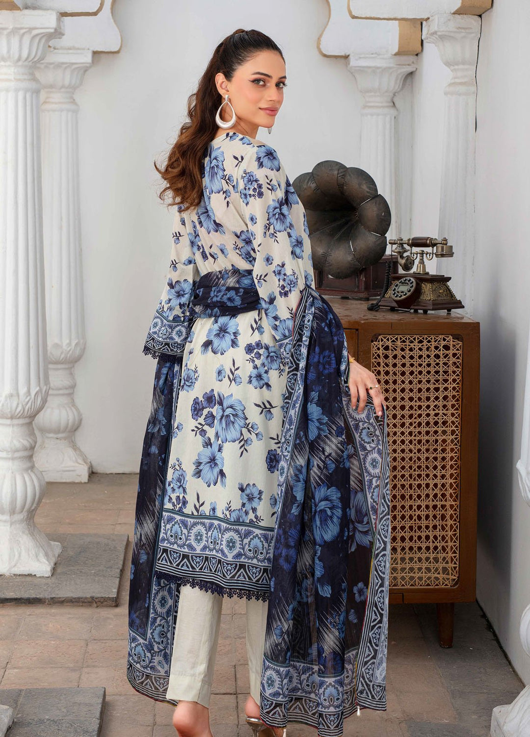 Fabiha by Feroza Digital Printed Lawn Suits Unstitched 3 Piece FZ25FDP D-12 - Summer Collection
