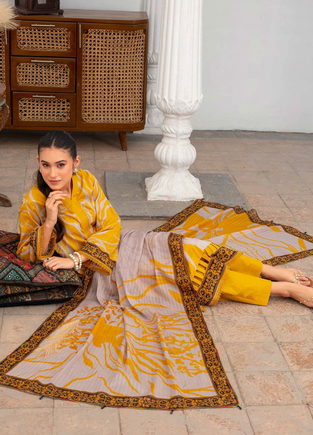 Fabiha by Feroza Digital Printed Lawn Suits Unstitched 3 Piece FZ25FDP D-3 - Summer Collection