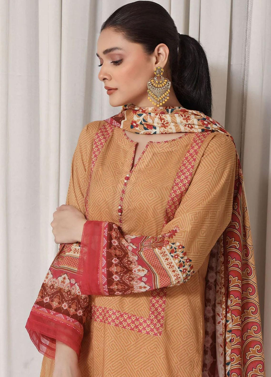 Faha By Khas Printed Lawn Suits Unstitched 3 Piece KHS23F KLA-1802 - Summer Collection