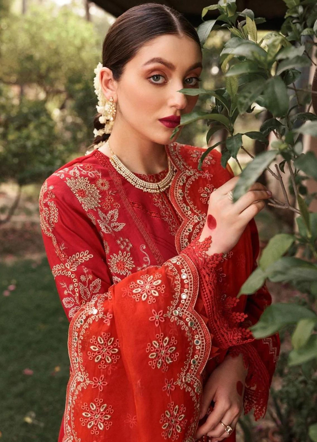 Mehru By Faixa Faixal Embroidered Lawn Suits Unstitched 3 Piece FFX22M E22-07 Red - Luxury Collection