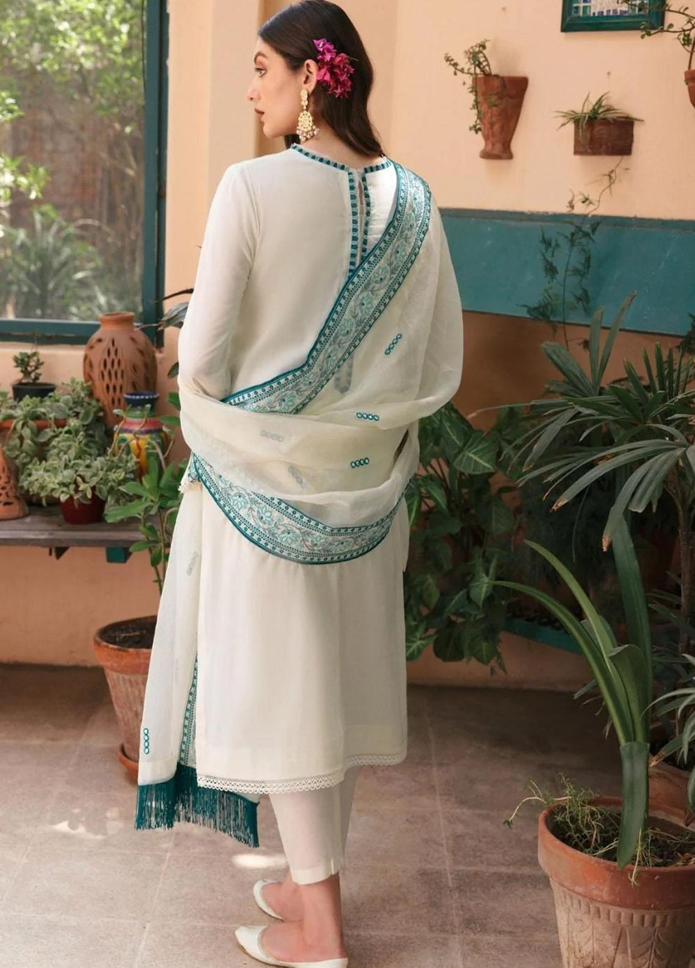 Mehru By Faixa Faixal Embroidered Lawn Suits Unstitched 3 Piece FFX22M E22-09 Off White - Luxury Collection