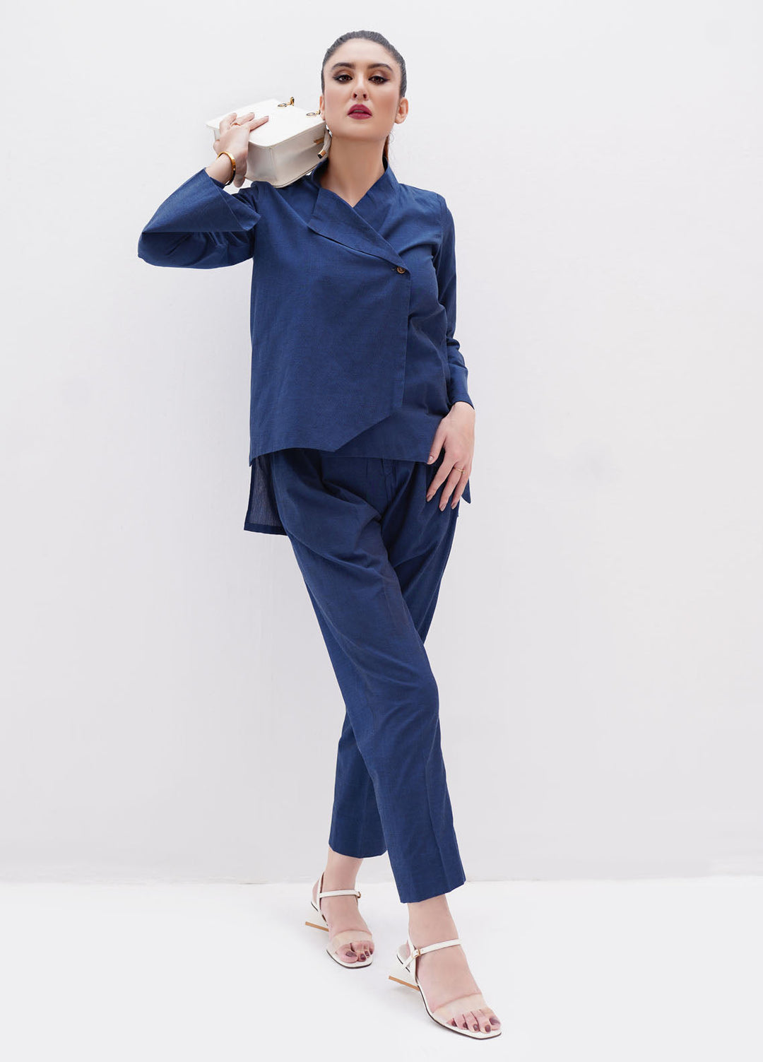 Farah Agha Pret Handwoven Solid Cotton 2 Piece Suit Savoir