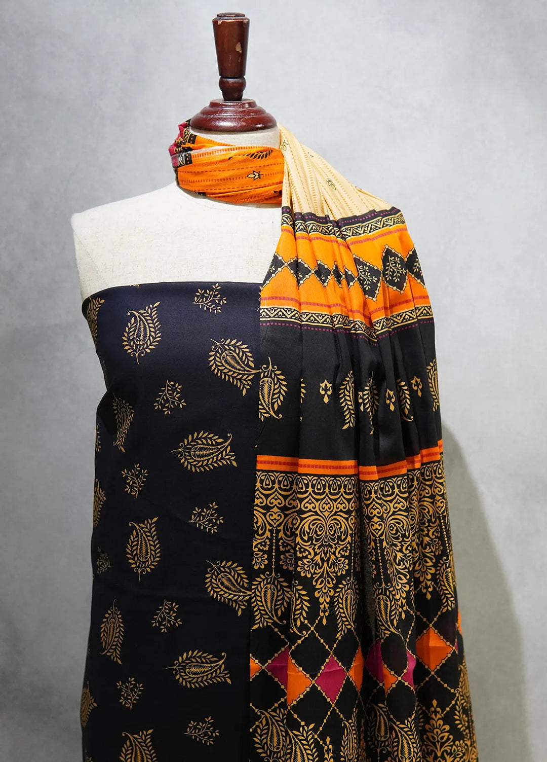 Farah N Faria By Bin Saeed Embroidered Lawn Suit Unstitched 3 Piece BS24F Black - Summer Collection