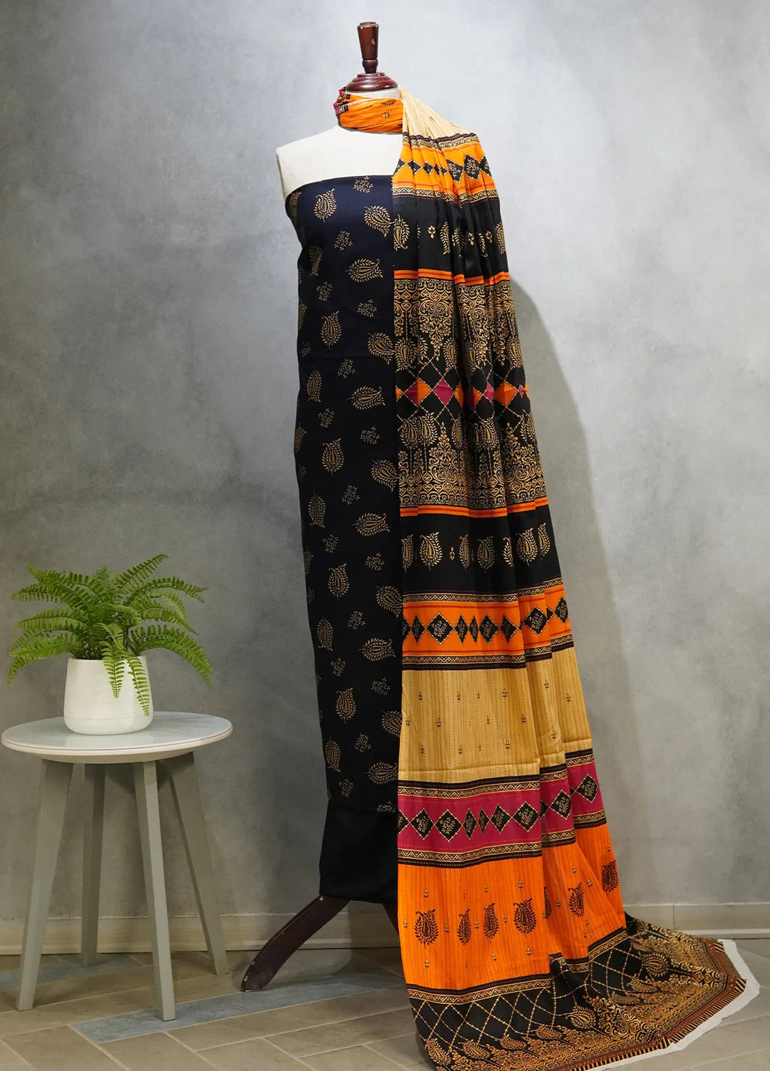 Farah N Faria By Bin Saeed Embroidered Lawn Suit Unstitched 3 Piece BS24F Black - Summer Collection