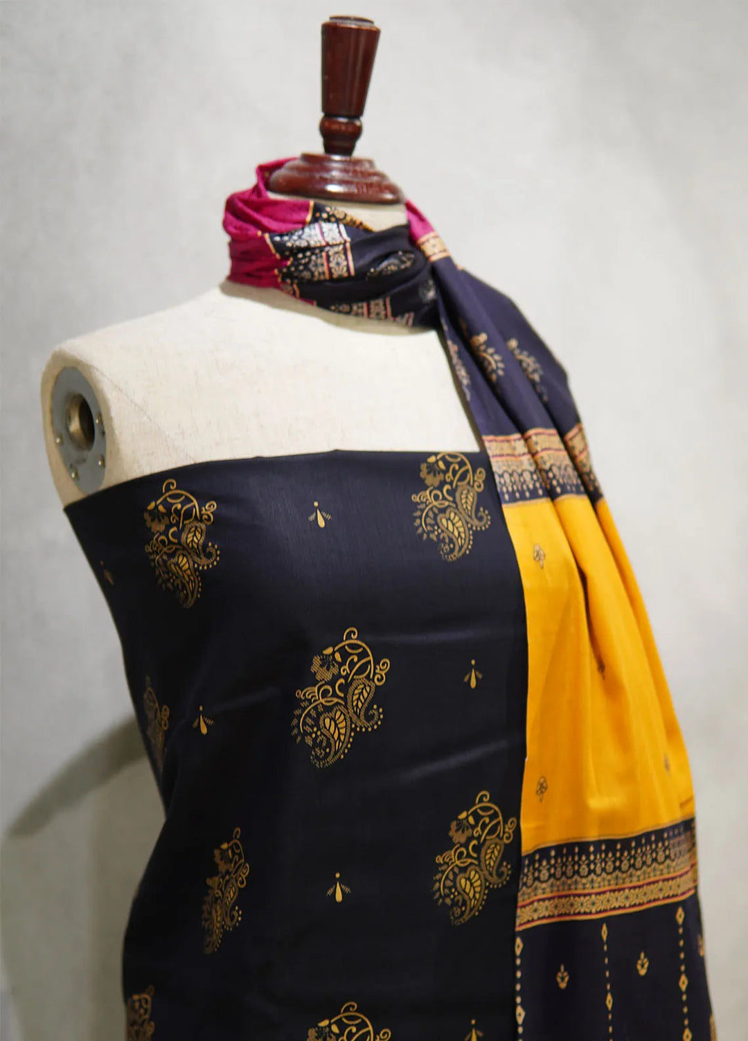 Farah n Faria By Bin Saeed Printed Lawn Suit Unstitched 3 Piece BS24F D-10 - Summer Collection