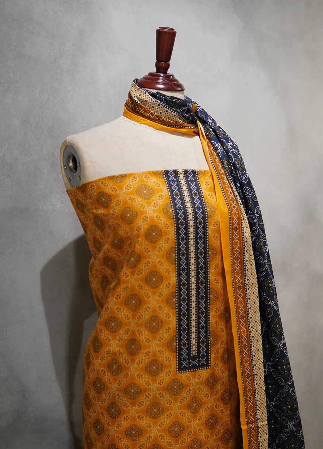 Farah n Faria By Bin Saeed Printed Lawn Suit Unstitched 3 Piece BS24F D-16A - Summer Collection