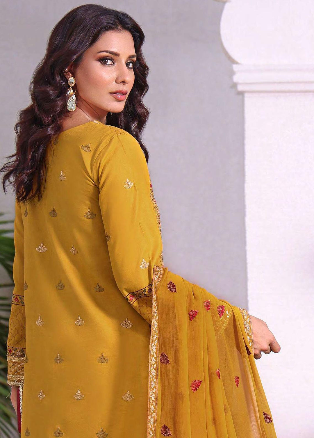 Fasana By Aahang Embroidered Lawn Suits Unstitched 3 Piece ANG23F Manha - Summer Collection