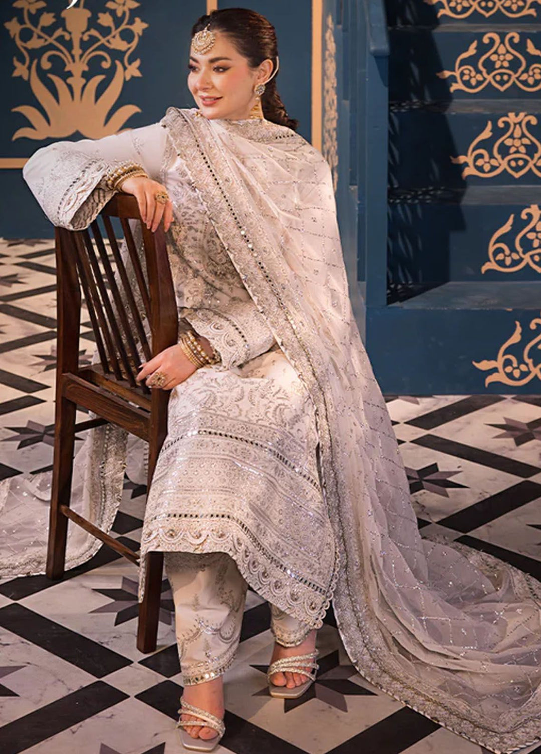 Fasana-e-Ishq By Asim Jofa Embroidered Lawn Suit Unstitched 3 Piece AJ24F AJFI-08 - Luxury Collection