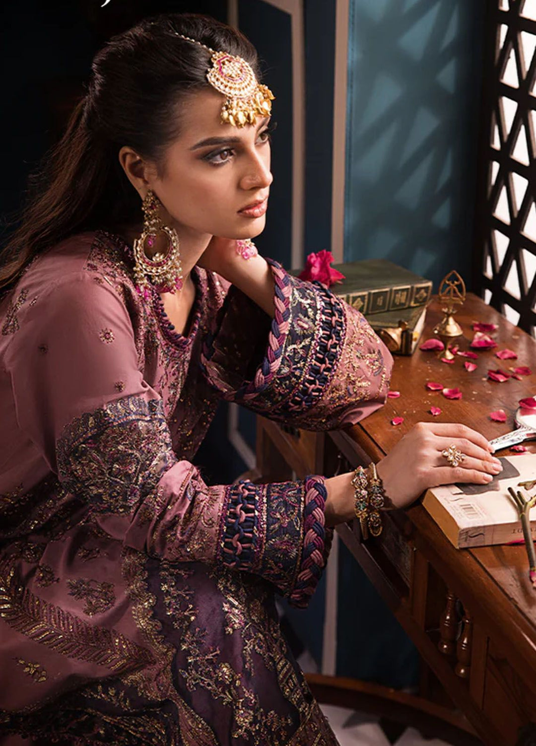 Fasana-e-Ishq By Asim Jofa Embroidered Lawn Suit Unstitched 3 Piece AJ24F AJFI-22 - Luxury Collection