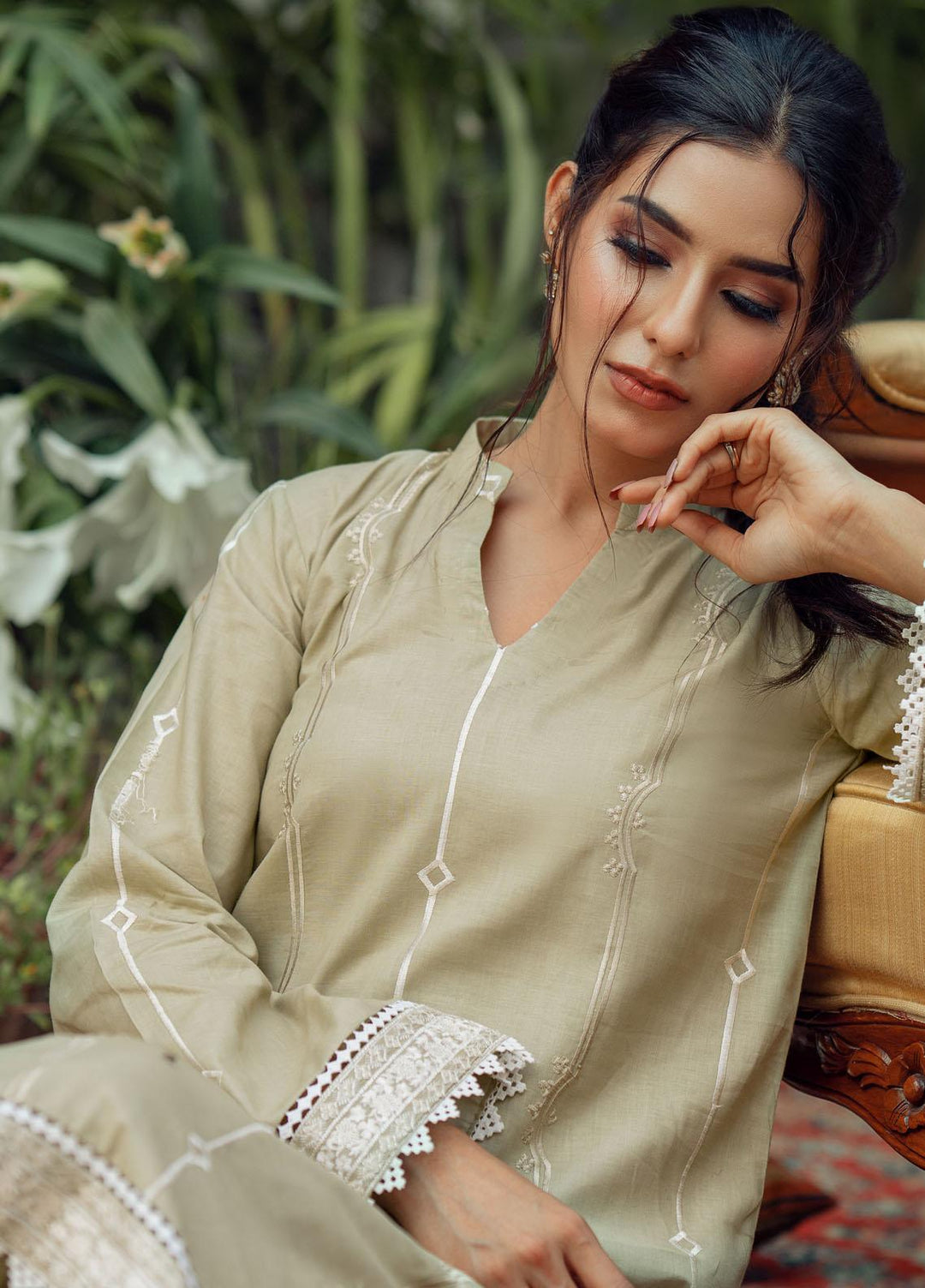 Fascino Embroidered Cotton Suits Unstitched 2 Piece FN22ENT BUGUTTE  - Summer Collection