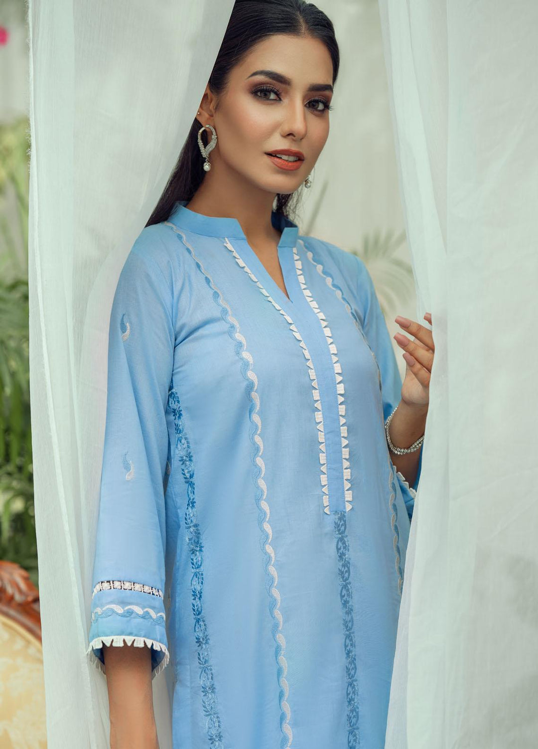 Fascino Embroidered Cotton Suits Unstitched 2 Piece FN22ENT RADIANT - Summer Collection