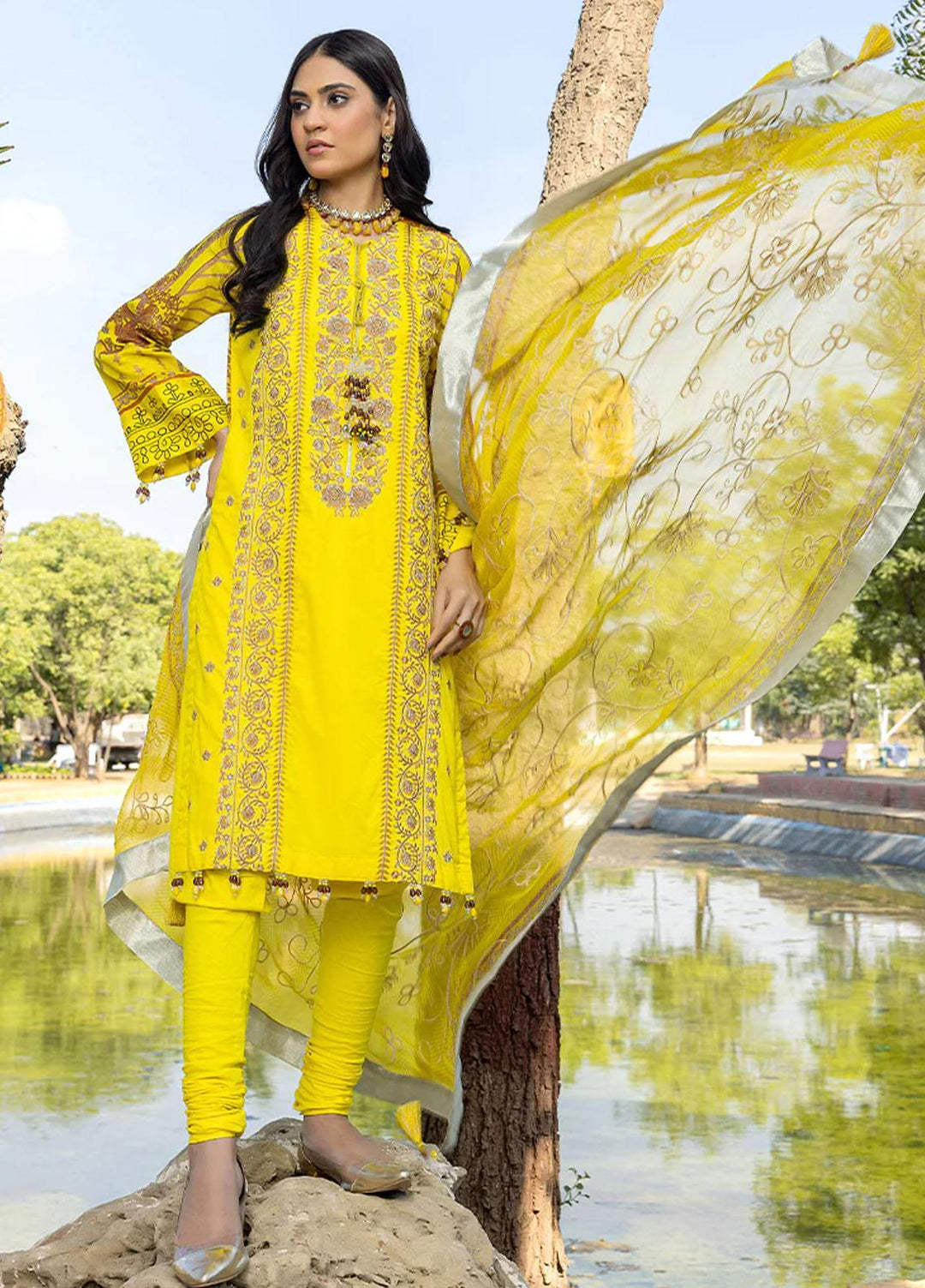 Faustina By Salitex Embroidered Lawn Suits Unstitched 3 Piece ST23F WK-01091BUT - Summer Collection