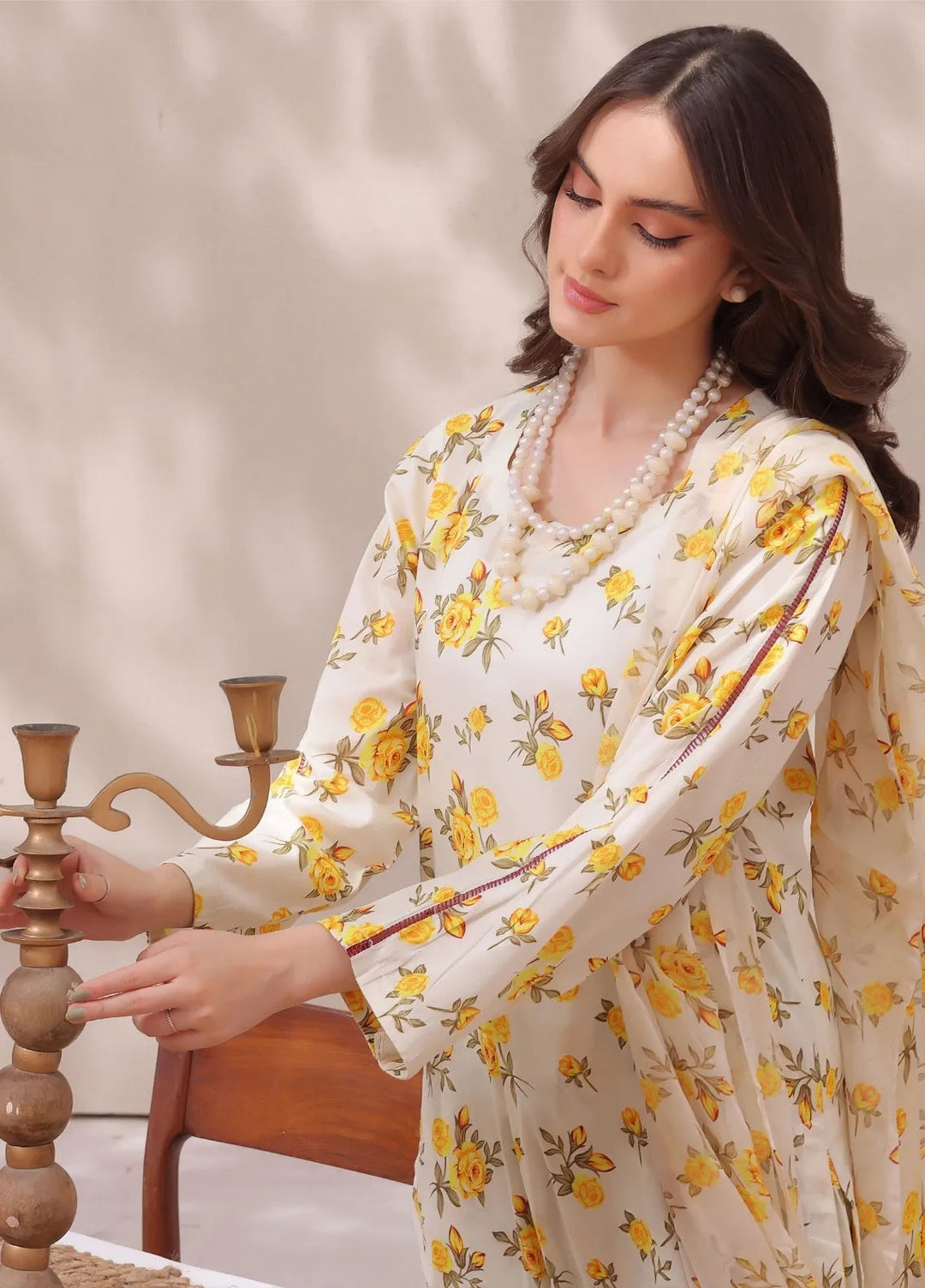 Feathers Pret Printed Lawn 3 Piece Suit Aabirah