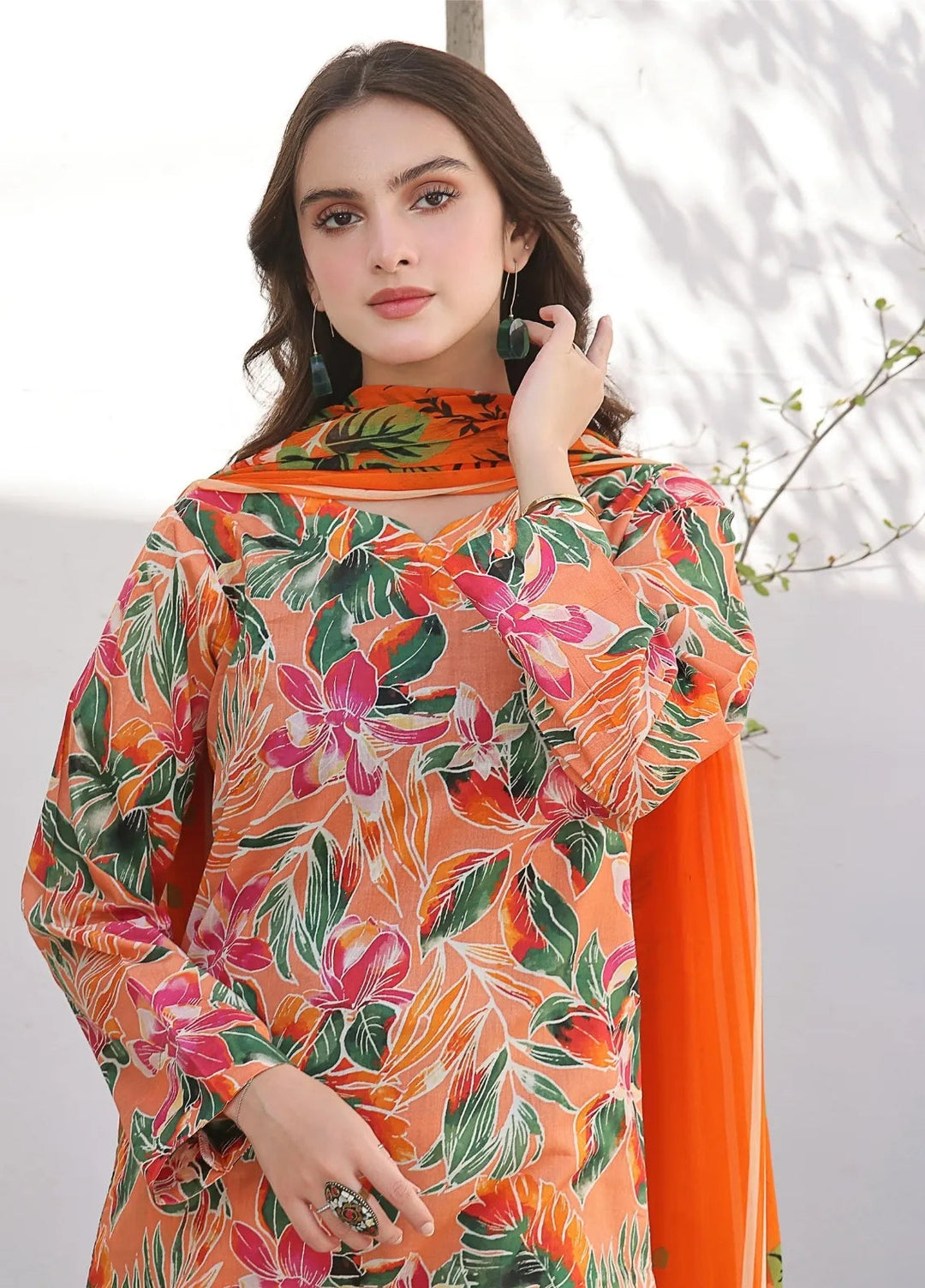 Feathers Pret Printed Lawn 3 Piece Suit Linda