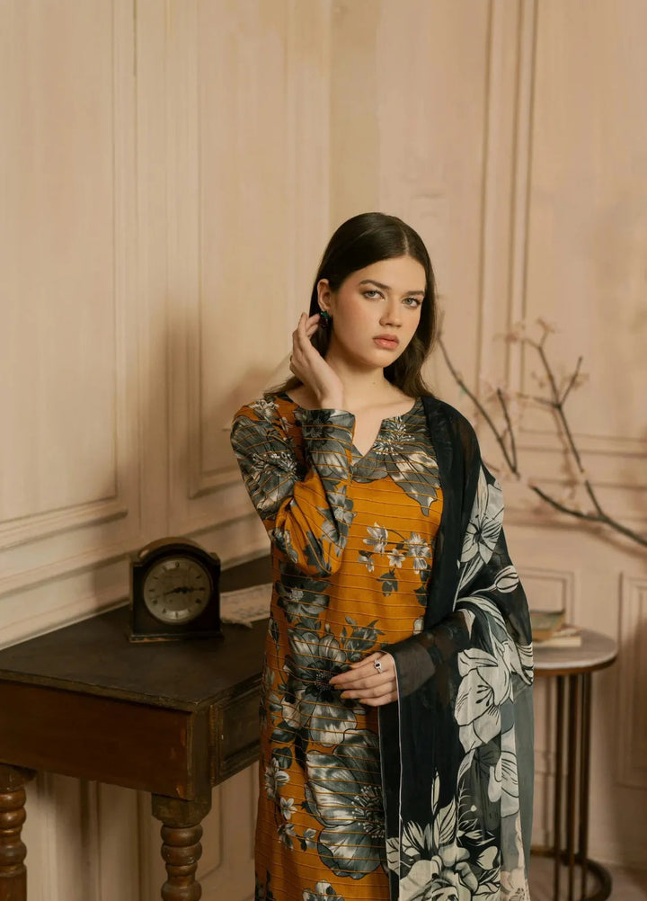 Feathers Pret Printed Lawn 3 Piece Suit Revyn