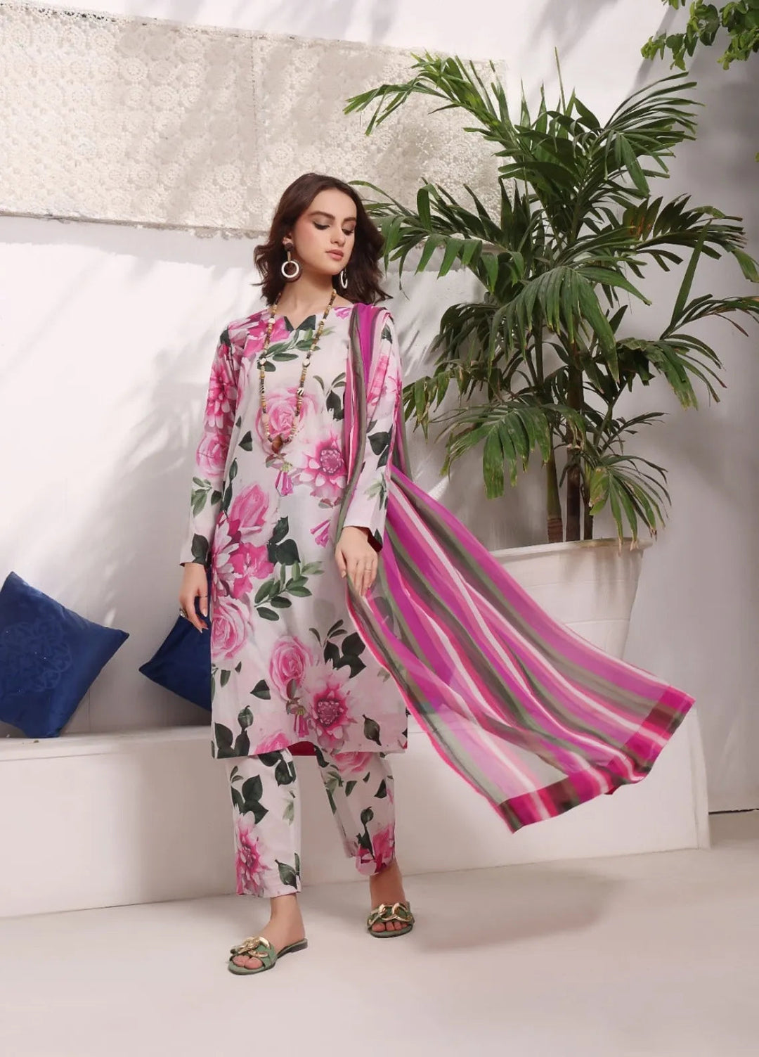 Feathers Pret Printed Lawn 3 Piece Suit Rosette Muse