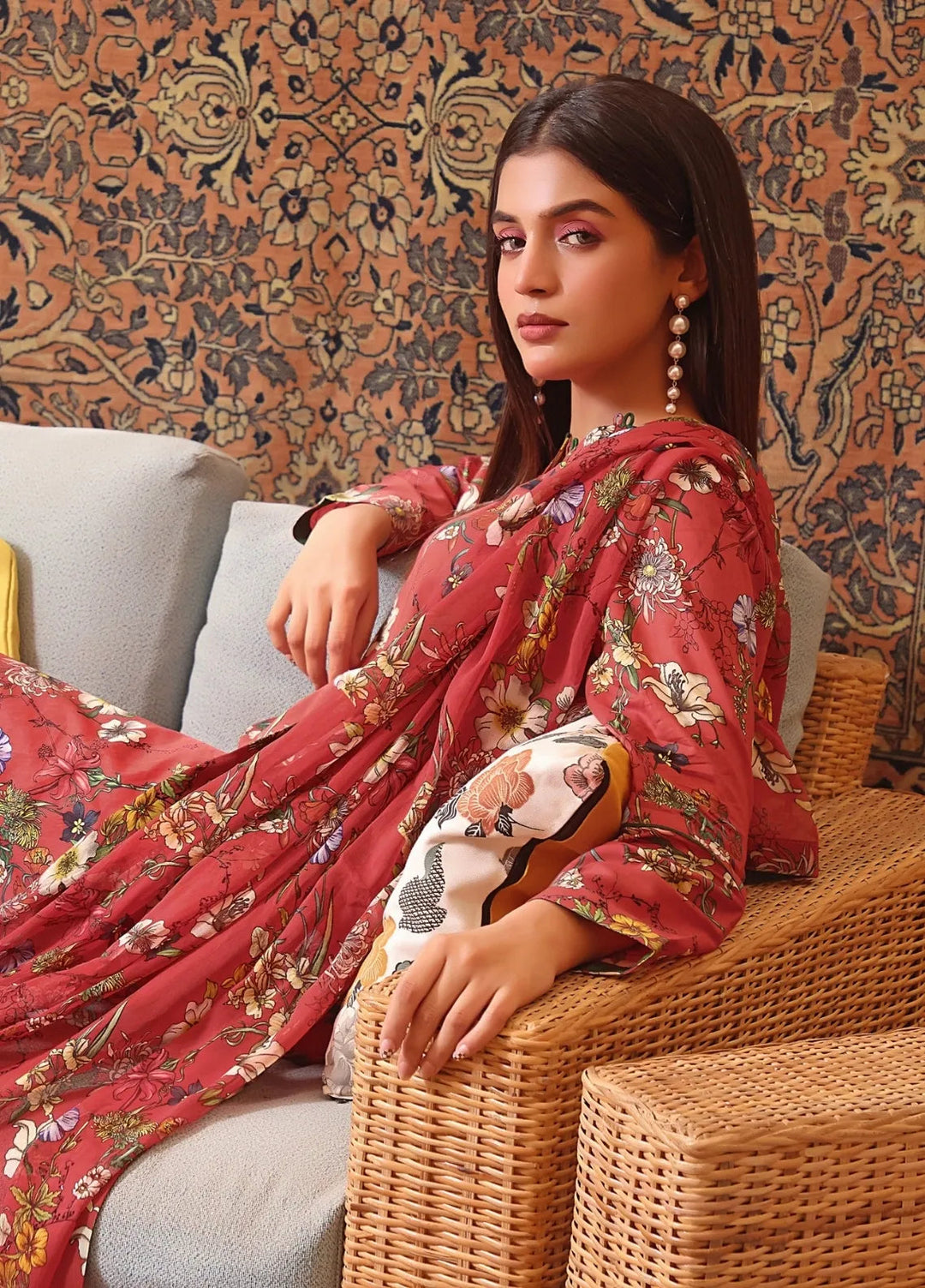 Feathers Pret Printed Lawn 3 Piece Suit Rosh