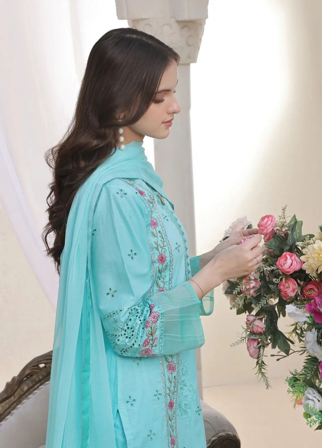 Feathers Pret Embroidered Lawn 3 Piece Suit Shirly