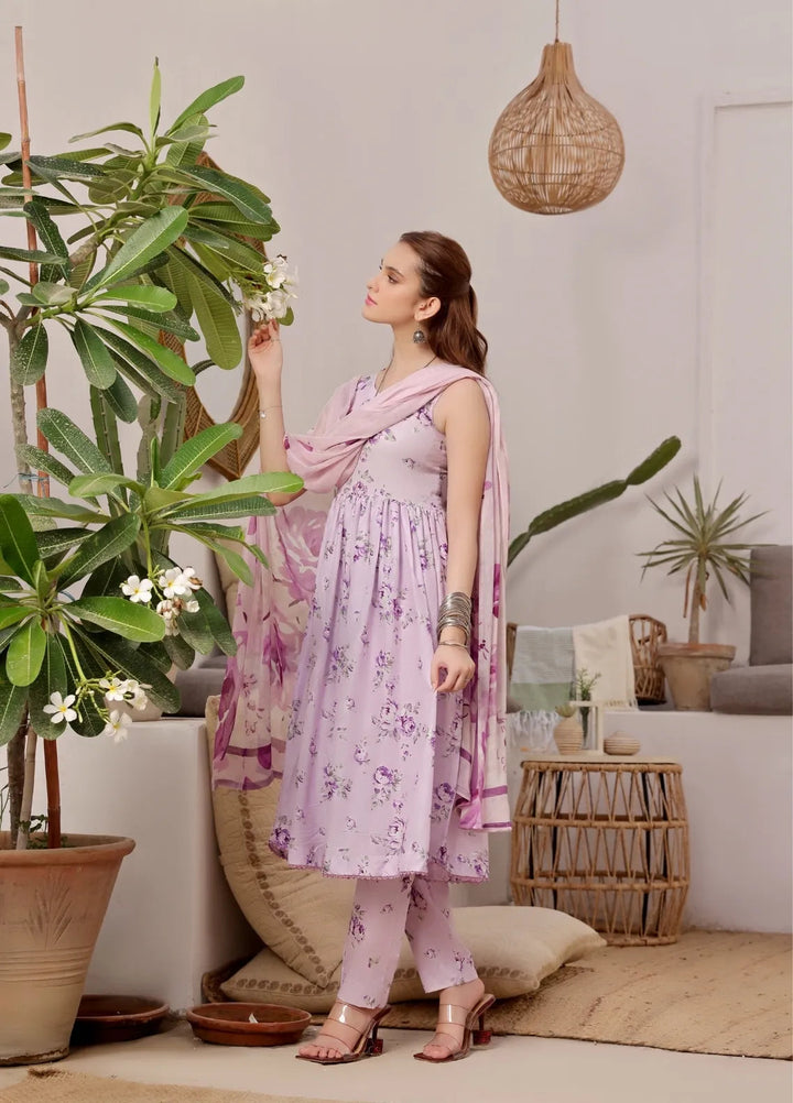 Feathers Pret Printed Lawn 3 Piece Suit Wisteria
