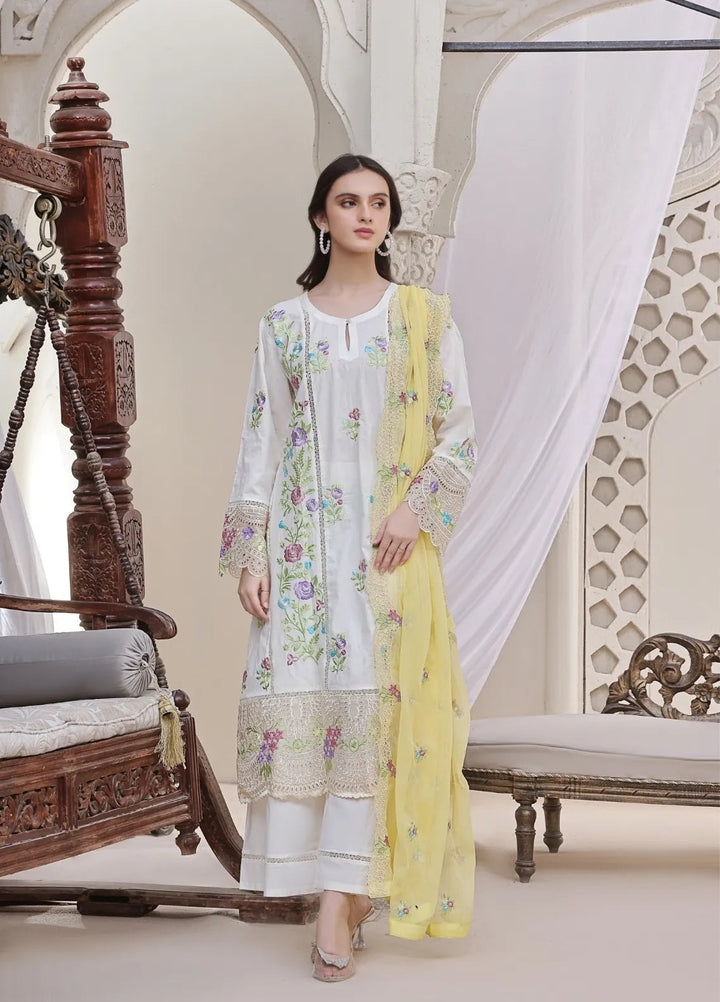 Feathers Pret Embroidered Lawn 3 Piece Suit Zeenat