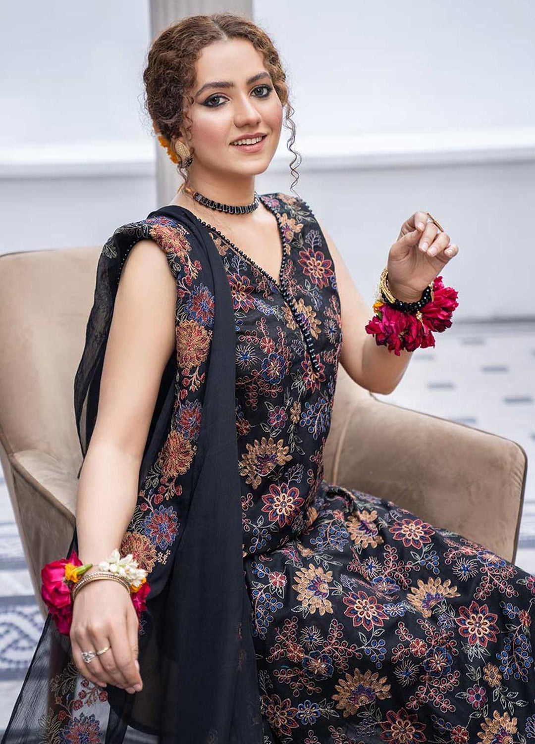 Feroza Embroidered Lawn Suits Unstitched 3 Piece FZ23LL D-02 - Spring / Summer Collection