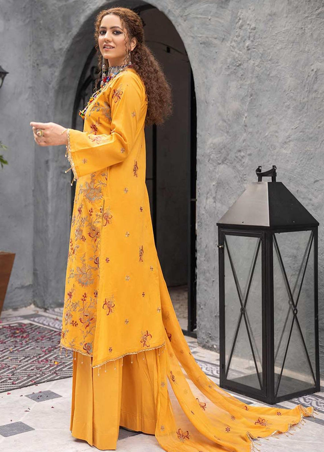 Feroza Embroidered Lawn Suits Unstitched 3 Piece FZ23LL D-09 - Spring / Summer Collection