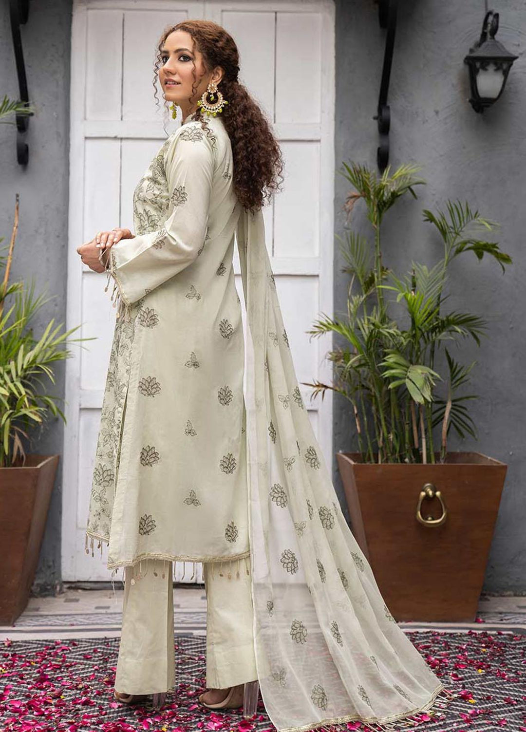 Feroza Embroidered Lawn Suits Unstitched 3 Piece FZ23LL D-10 - Spring - Summer Collection