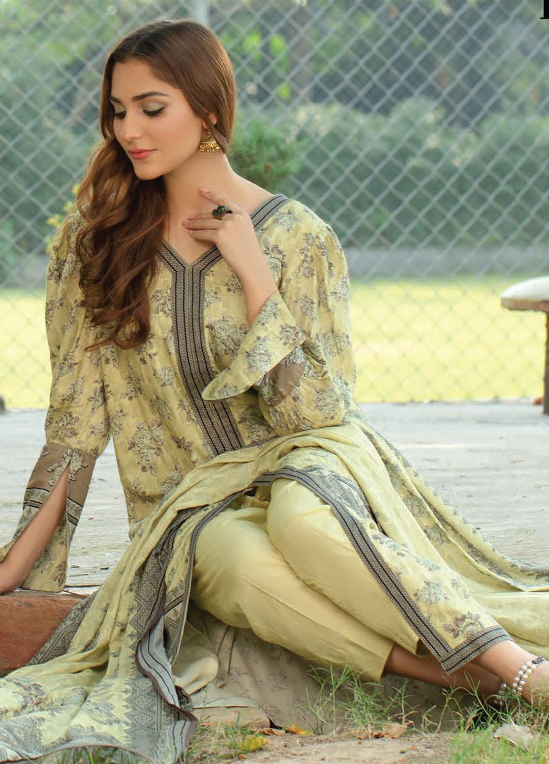 Five Star Printed Linen Suits Unstitched 3 Piece FS21CL D-208B - Winter Collection