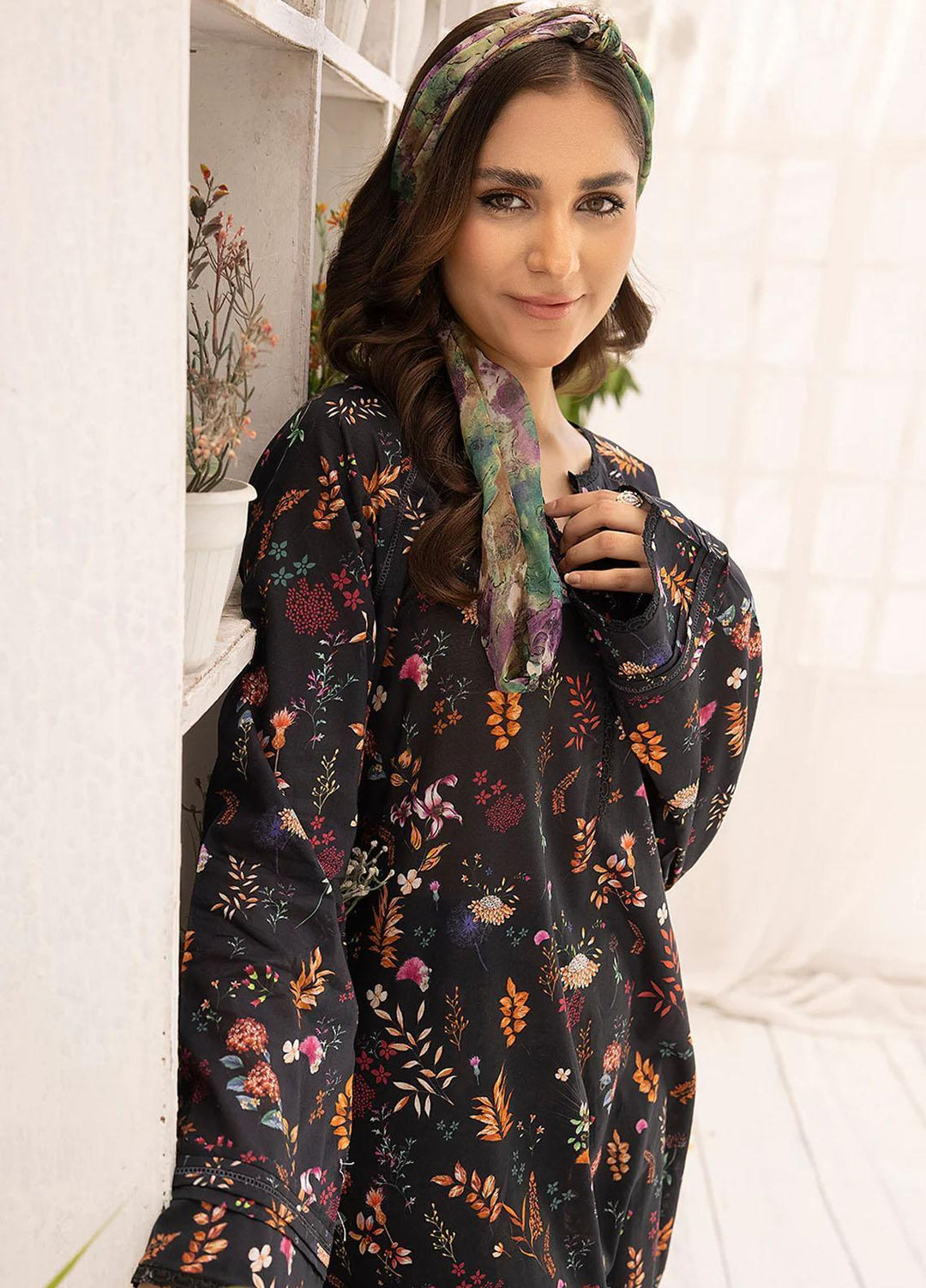 Florance By Meerak Printed Lawn Suits Unstitched 2 Piece MRK23F Magniloquent - Summer Collection