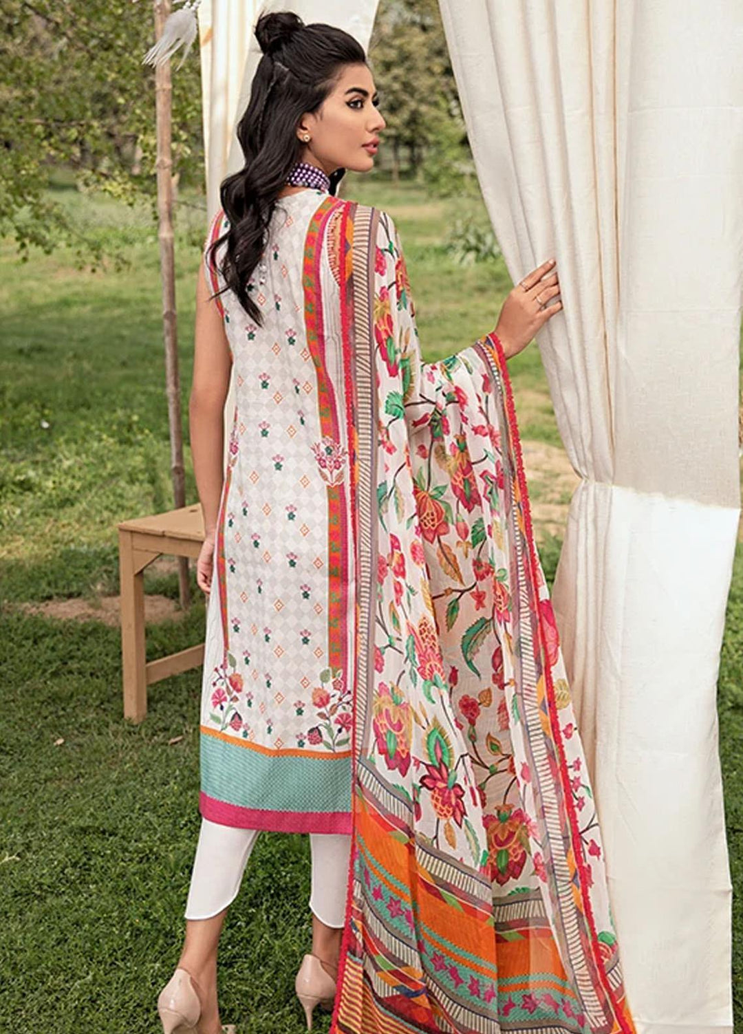Florent Embroidered Lawn Suits Unstitched 3 Piece F21SV FL-09 - Summer Collection
