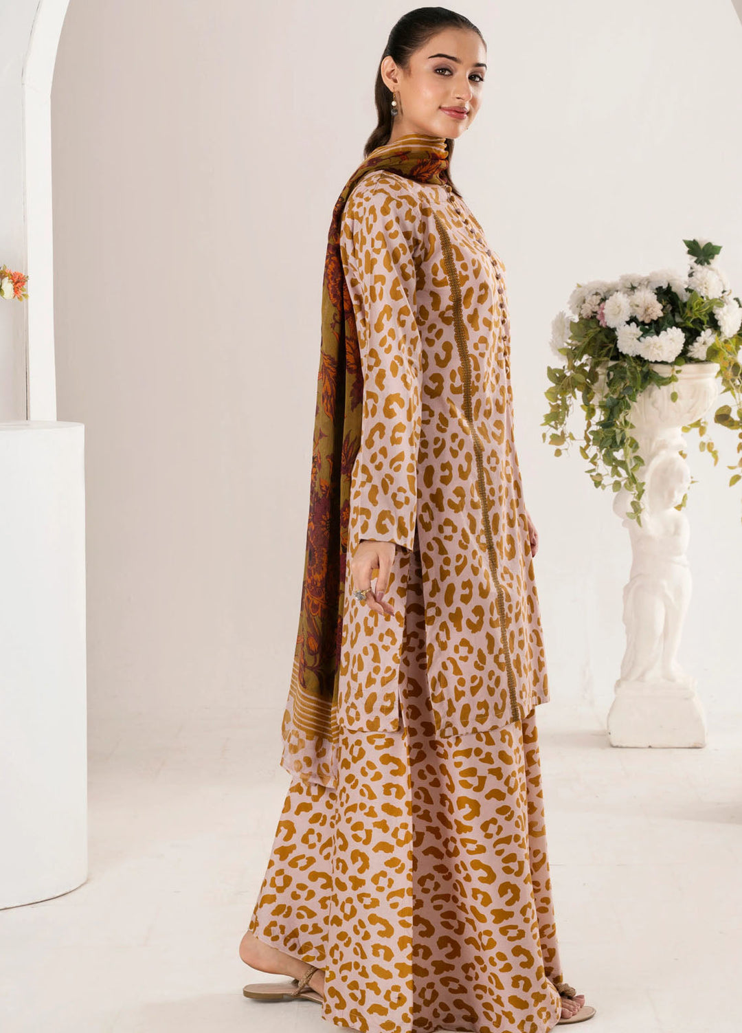 Frilly Flowers by Feathers Printed Lawn 3 Piece Suits Jovell