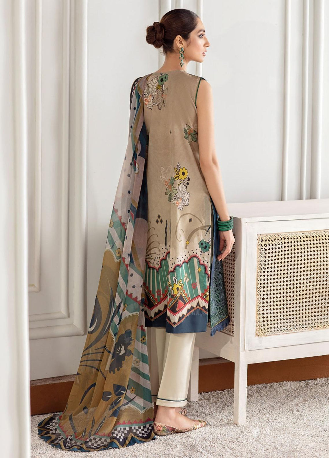 Fuchsia by Baroque Embroidered Lawn Suits Unstitched 3 Piece BQ21F 01 Azusa - Summer Collection