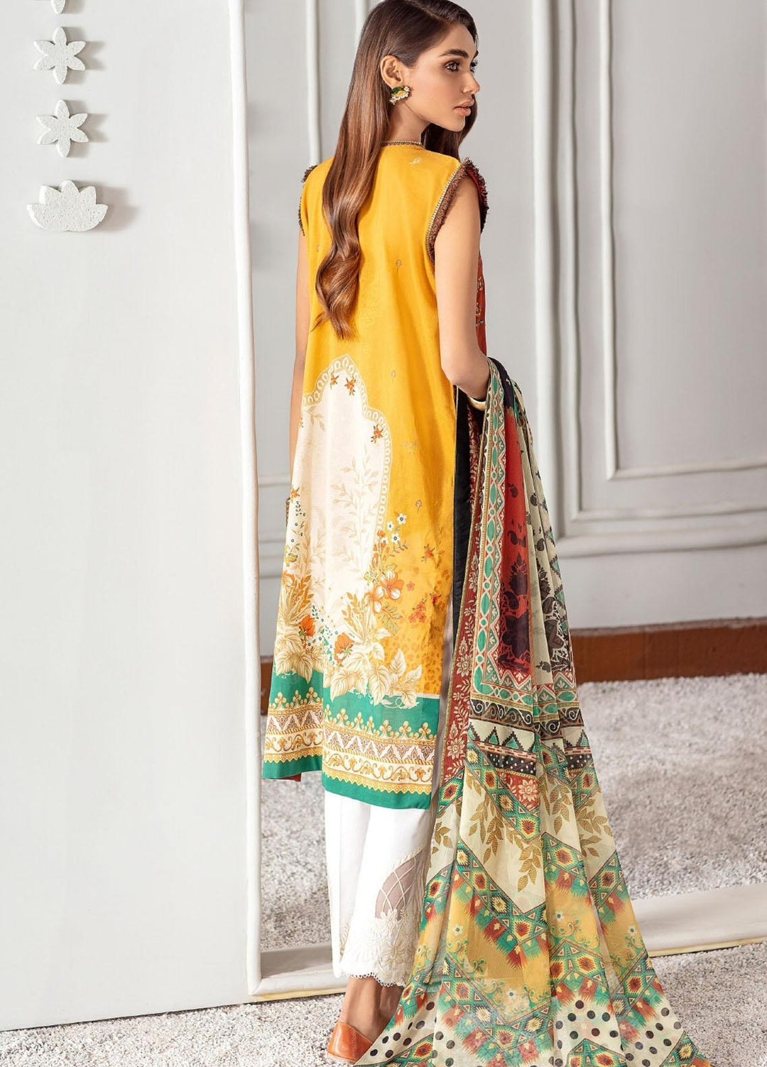 Fuchsia by Baroque Embroidered Lawn Suits Unstitched 3 Piece BQ21F 06 Narjis - Summer Collection