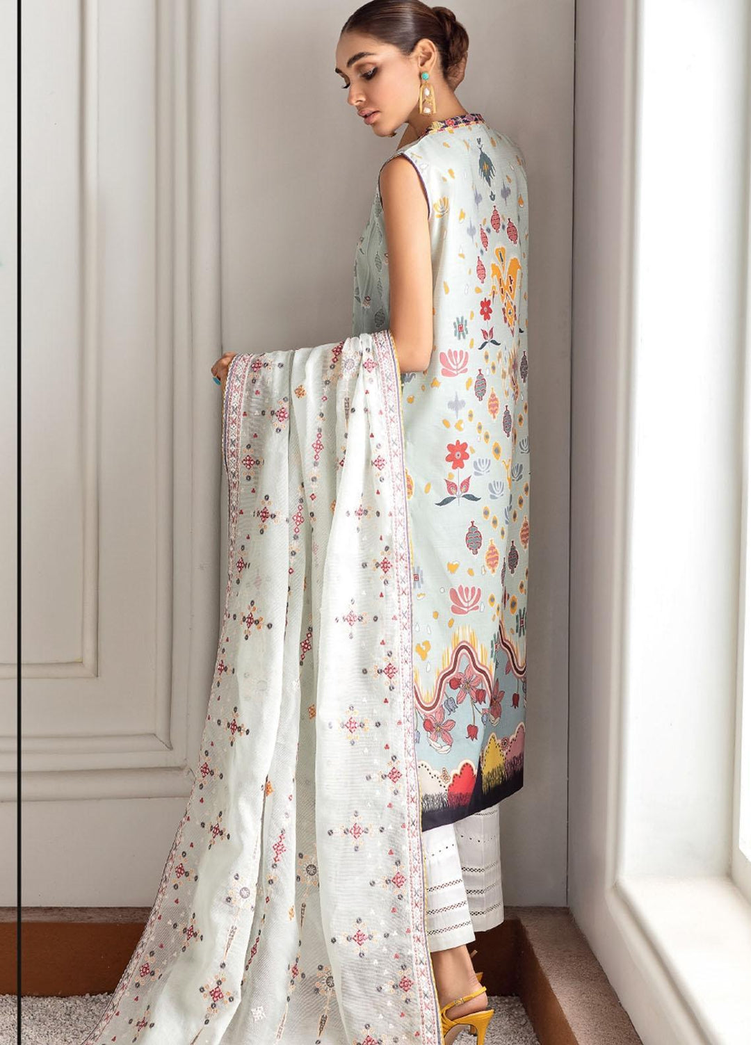 Fuchsia by Baroque Embroidered Lawn Suits Unstitched 3 Piece BQ21F 10 Daneh - Summer Collection