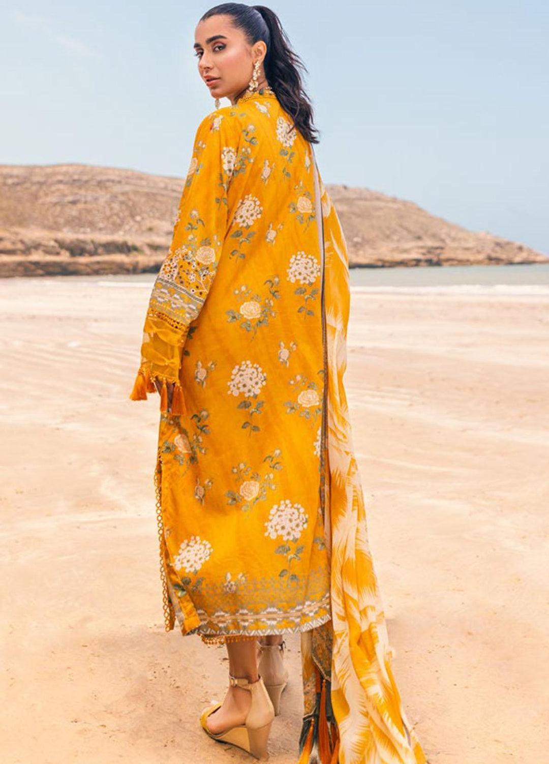 Gardenia By Nureh Embroidered Chikankari Lawn Suits Unstitched 3 Piece NU23GC NSG-106 - Summer Collection