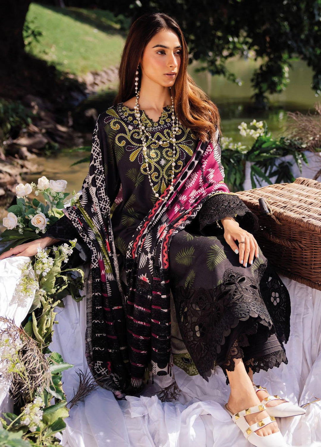 Gardenia By Nureh Embroidered Leather Peach Suits Unstitched 3 Piece NU23LP NSG-133 - Winter Collection
