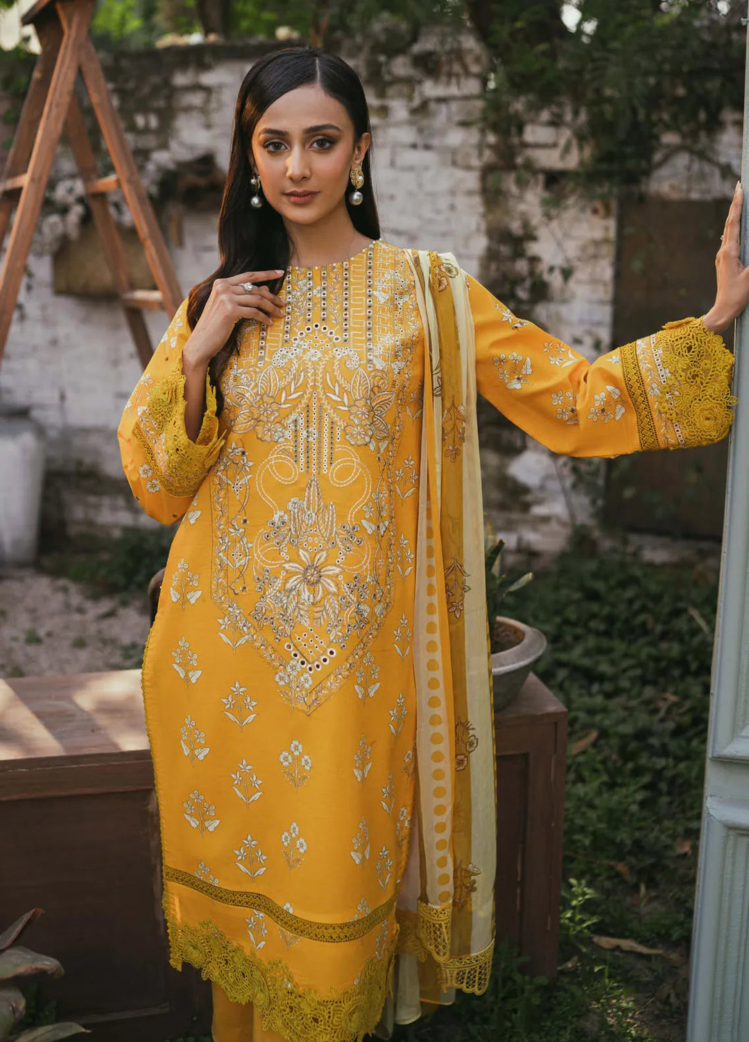 Gardenia Printkari by Humdum Embroidered Lawn Suits Unstitched 3 Piece HD24G D-05 - Summer Collection