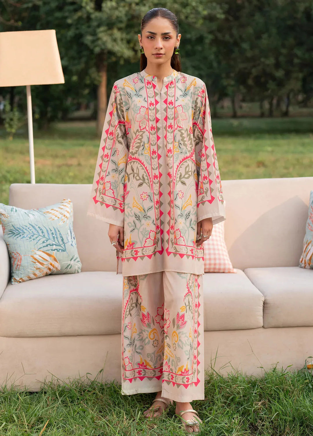 Garnet Pret Embroidered Crepe 2 Piece Suit Camellia