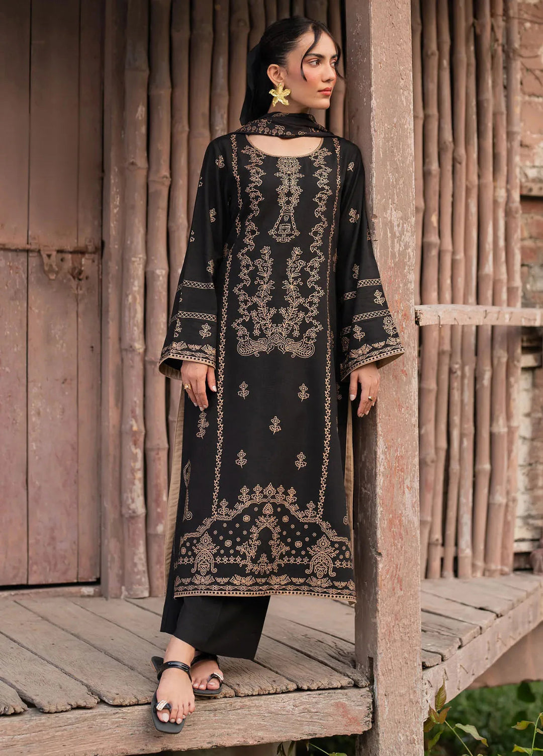 Garnet Pret Printed Karandi 3 Piece Suit Ornate Noir