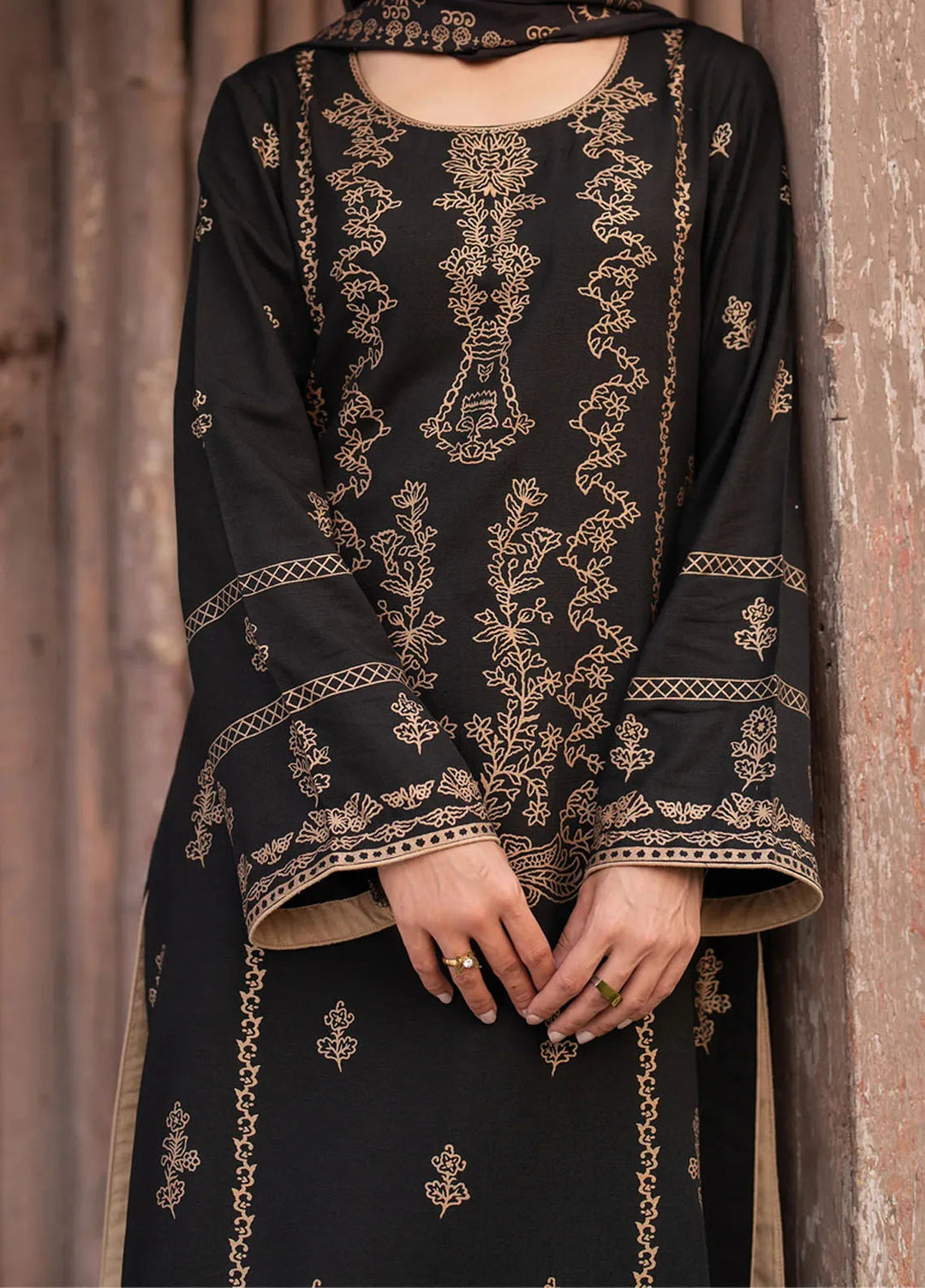 Garnet Pret Printed Karandi 3 Piece Suit Ornate Noir