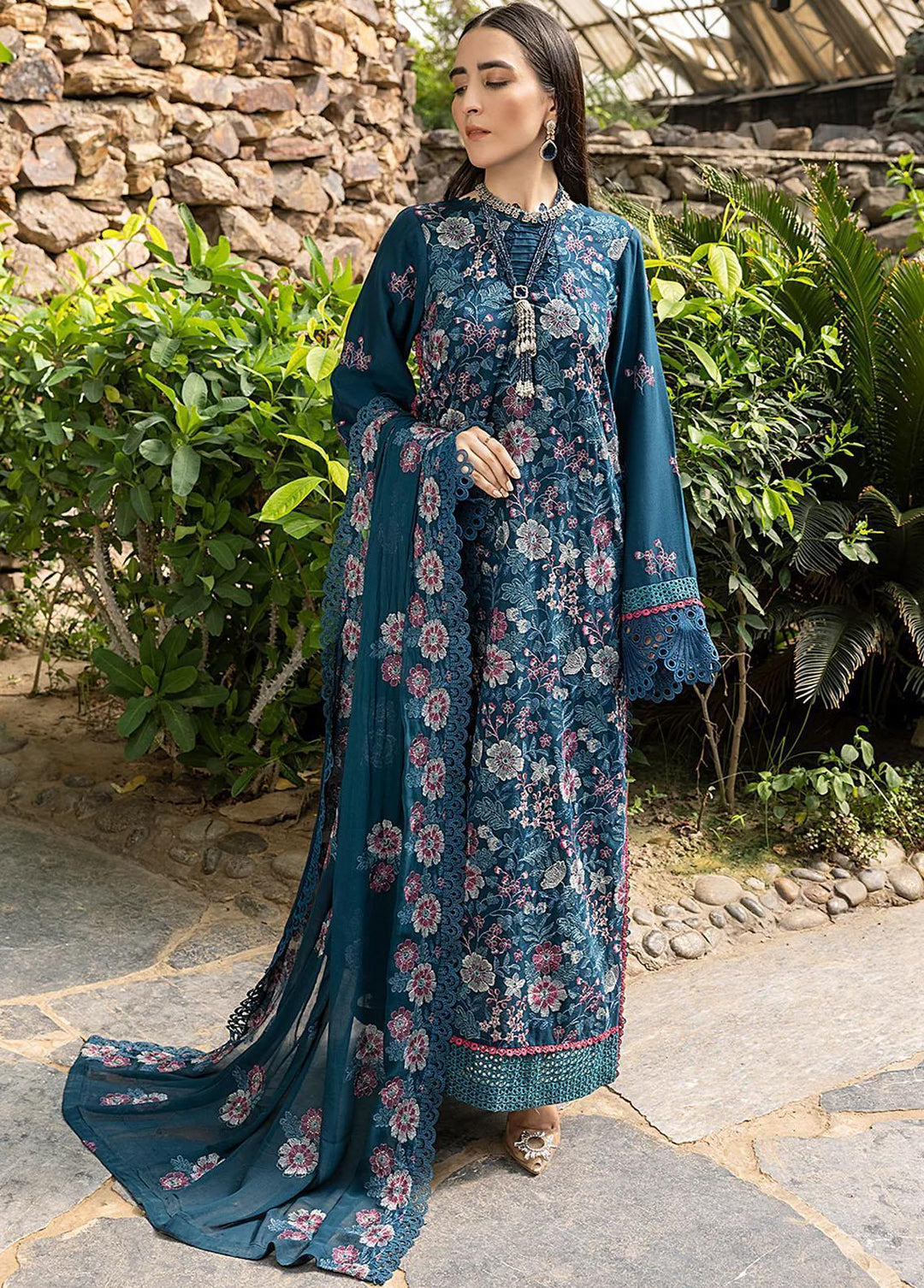 Ghuncha By Izel Embroidered Karandi Suits Unstitched 3 Piece IZL23G GEC-036 SAPPHIRE - Winter Collection