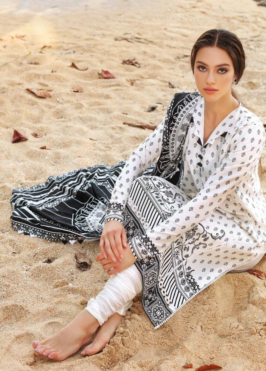Ambrosia Black & White By Gul Ahmed Printed Lawn Suits Unstitched 2 Piece GA22A BT-22002 - Black & White Collection