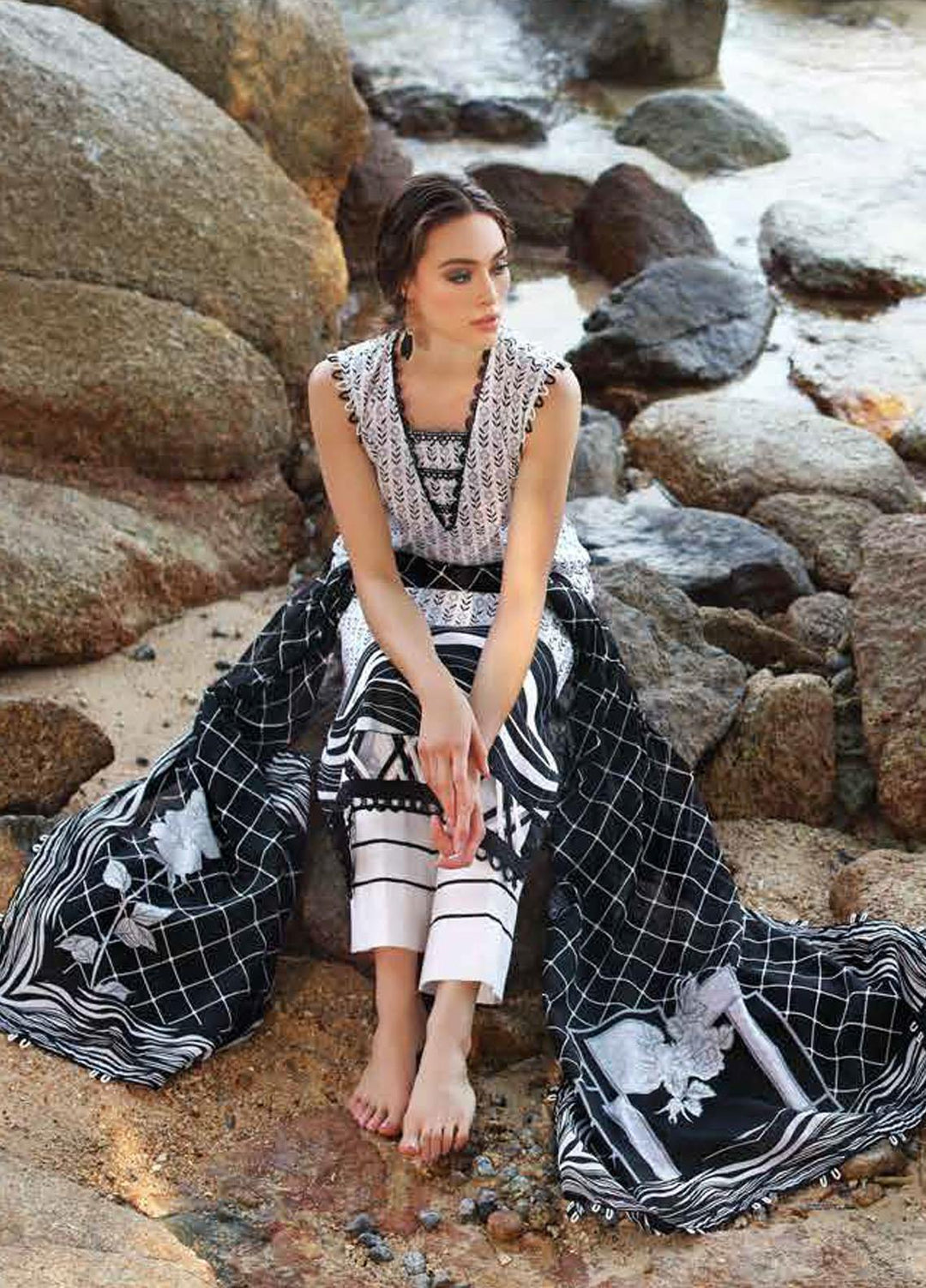 Ambrosia Black & White By Gul Ahmed Printed Lawn Suits Unstitched 2 Piece GA22A BT-22004 - Black & White Collection
