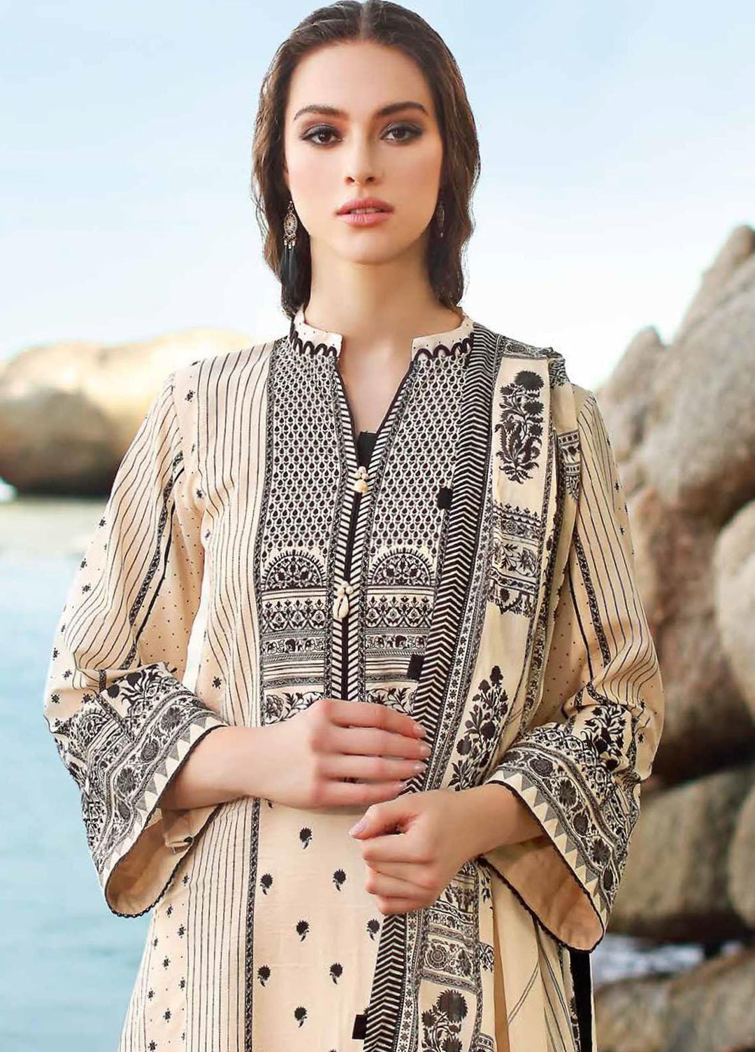 Ambrosia Black & White By Gul Ahmed Printed Lawn Suits Unstitched 2 Piece GA22A BT-22007 - Black & White Collection