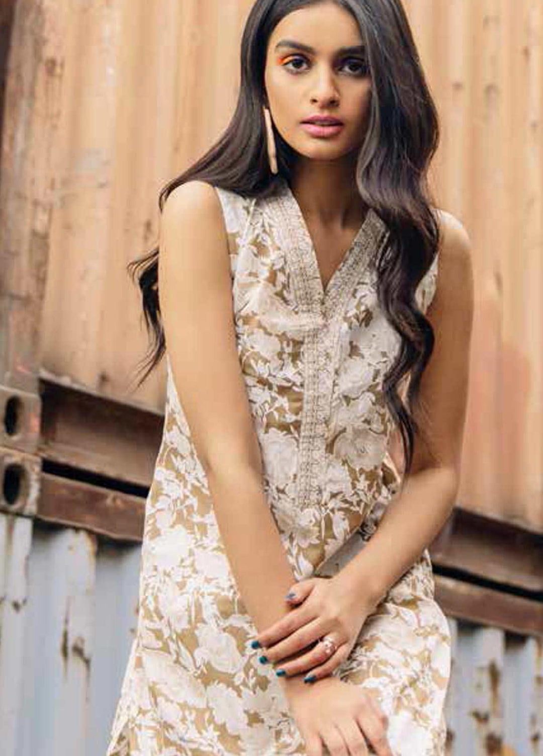 Gul Ahmed Printed Lawn  Unstitched Kurties GA21BG SL-940 A - Summer Collection
